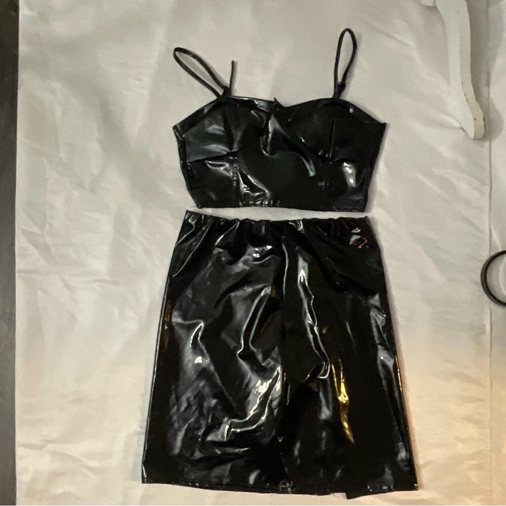 PrettyLittleThing Black Vinyl Extreme Two Piece Set 4/6 Goth Rocker Cosplay Punk